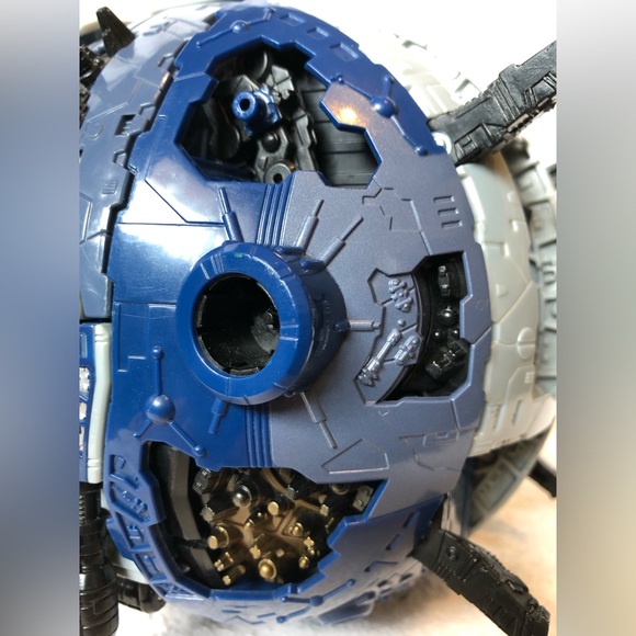 Transformers Supreme Class Cybertron Primus Unicron Action Figure. Incomplete. - Picture 7 of 13